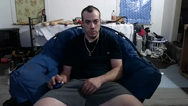 Snapshot of ScubaStevex chatting on 3, 2, 2025 ScubaStevex online show from 3, 2, 2025