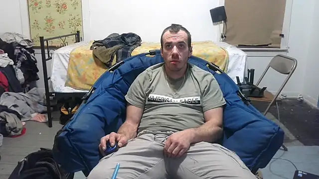 Snapshot of ScubaStevex chatting on 18, 2, 2025 ScubaStevex online show from 18, 2, 2025