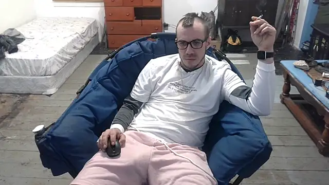 Snapshot of ScubaStevex chatting on 11, 3, 2025 ScubaStevex online show from 11, 3, 2025