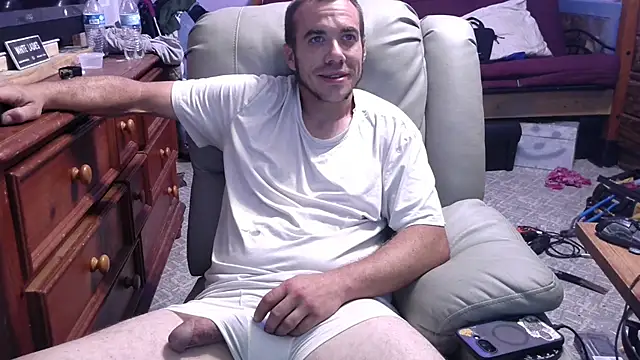 Snapshot of ScubaStevex chatting on 6, 10, 2025 ScubaStevex online show from 6, 10, 2025