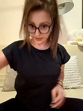 Snapshot of Eelleen chatting on 9, 2, 2026 Eelleen online show from 9, 2, 2026