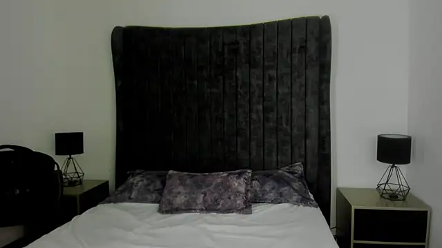 NataGarcia online show from 2, 4, 2026