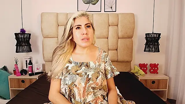 Snapshot of AdharaSmithh chatting on 7, 3, 2025 AdharaSmithh online show from 7, 3, 2025