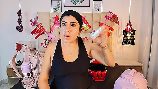 Snapshot of AdharaSmithh chatting on 15, 9, 2025 AdharaSmithh online show from 15, 9, 2025