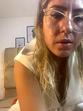 Snapshot of AdharaSmithh chatting on 20, 9, 2025 AdharaSmithh online show from 20, 9, 2025