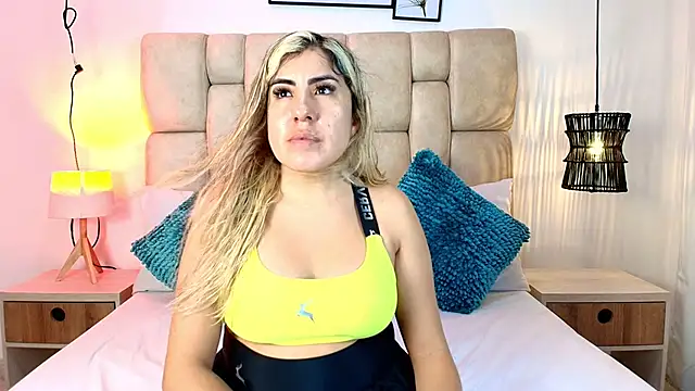 Snapshot of AdharaSmithh chatting on 10, 11, 2025 AdharaSmithh online show from 10, 11, 2025