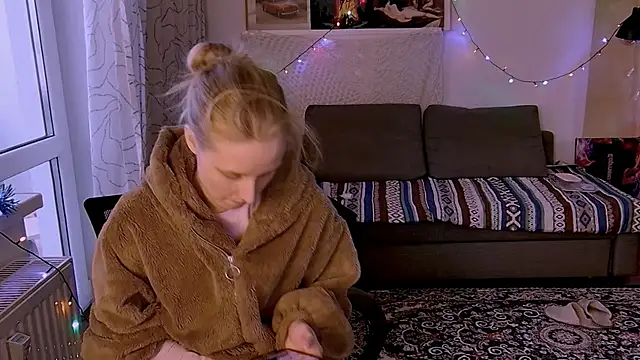 KatiKate online show from 3, 2, 2025