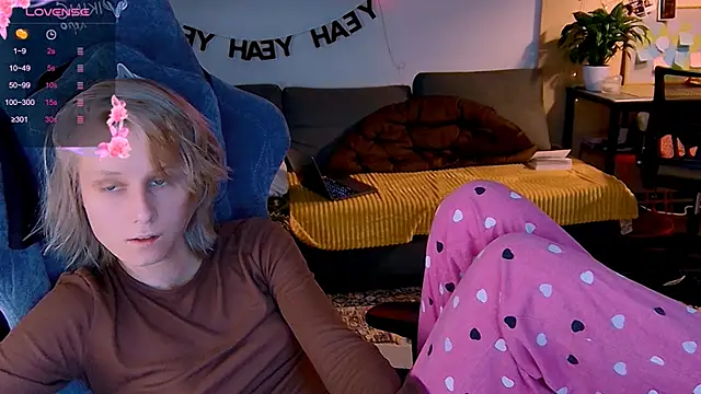 KatiKate online show from 10, 11, 2025