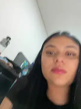 alissonfernandez  online show from 6, 2, 2025