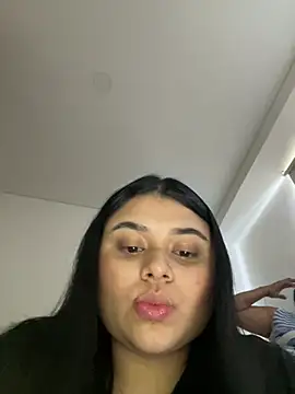 alissonfernandez  online show from 20, 2, 2025