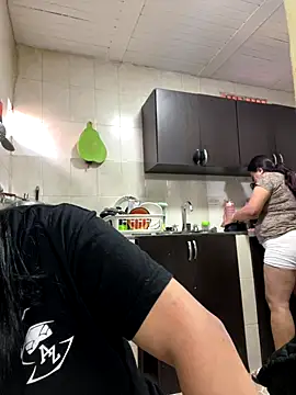 alissonfernandez  online show from 14, 9, 2025