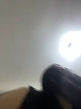 alissonfernandez  online show from 5, 7, 2026