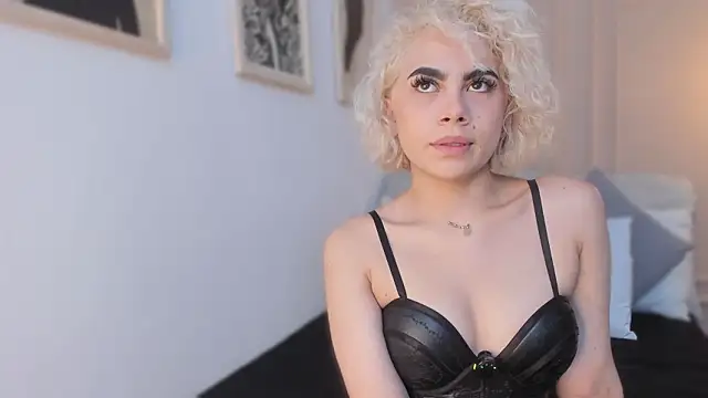 Snapshot of marian_pinzon chatting on 2, 2, 2026 marian pinzon online show from 2, 2, 2026