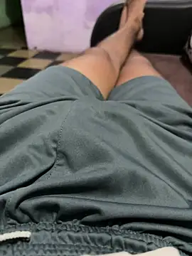 Desiboy   21 online show from 3, 3, 2025