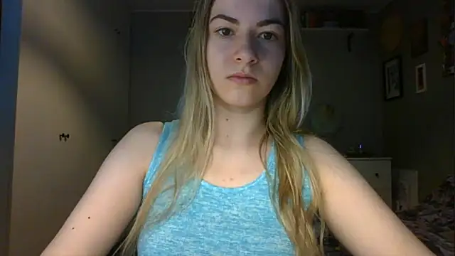 Snapshot of ROSIEx_sweet chatting on 10, 4, 2026 ROSIEx sweet online show from 10, 4, 2026