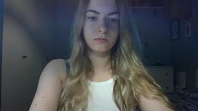 Snapshot of ROSIEx_sweet chatting on 30, 4, 2026 ROSIEx sweet online show from 30, 4, 2026