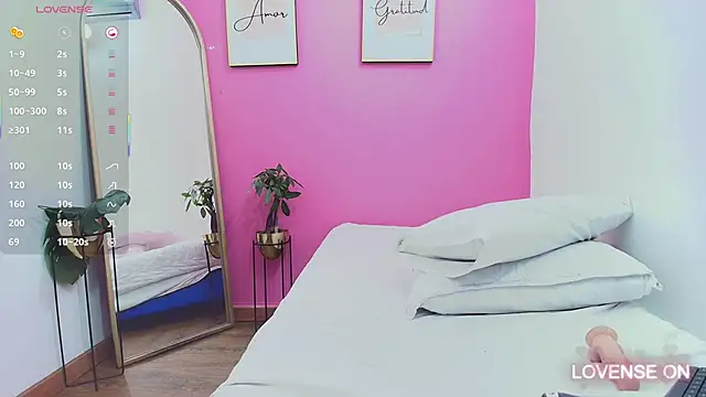 Snapshot of hornybarelylegalgirl chatting on 12, 2, 2025 hornybarelylegalgirl online show from 12, 2, 2025