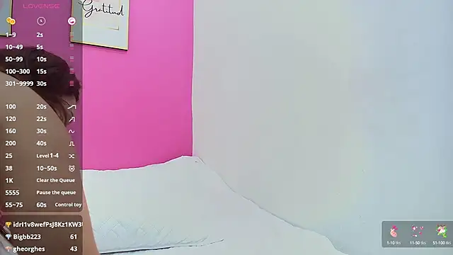 Snapshot of hornybarelylegalgirl chatting on 25, 2, 2025 hornybarelylegalgirl online show from 25, 2, 2025