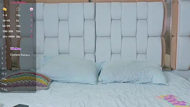 Snapshot of hornybarelylegalgirl chatting on 11, 9, 2025 hornybarelylegalgirl online show from 11, 9, 2025