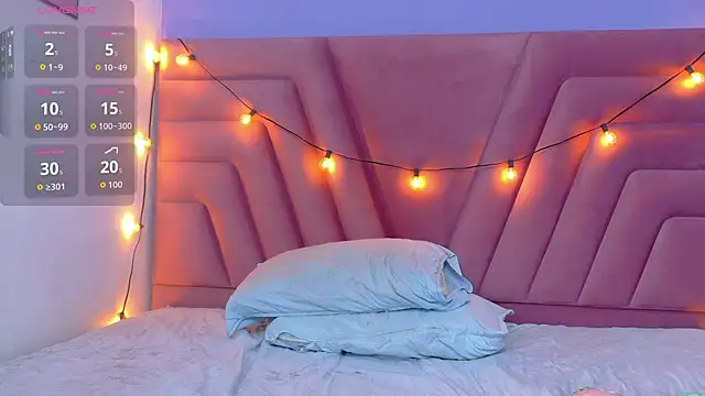 Snapshot of hornybarelylegalgirl chatting on 30, 9, 2025 hornybarelylegalgirl online show from 30, 9, 2025