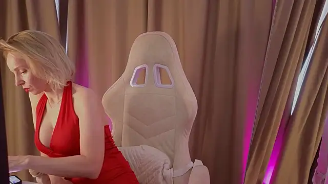 Snapshot of bubbling_crush chatting on 7, 2, 2025 bubbling crush online show from 7, 2, 2025