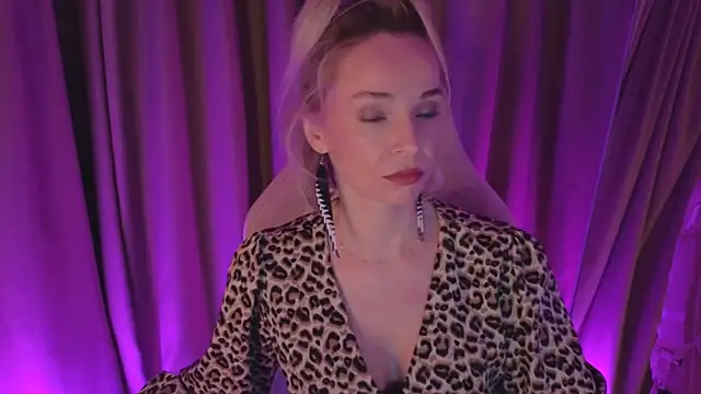 Snapshot of bubbling_crush chatting on 28, 2, 2025 bubbling crush online show from 28, 2, 2025