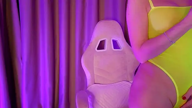 Snapshot of bubbling_crush chatting on 4, 3, 2025 bubbling crush online show from 4, 3, 2025