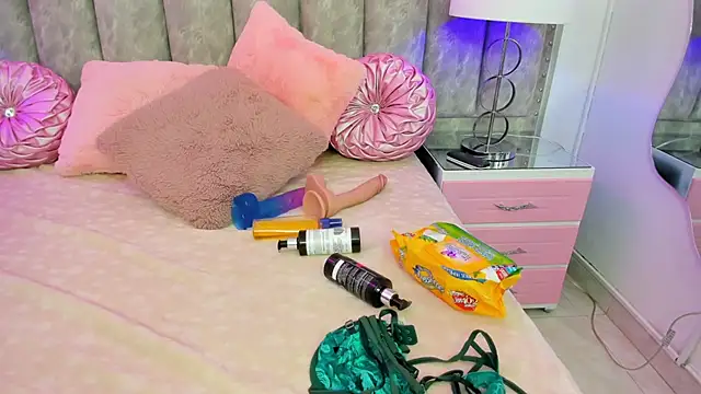 CoralHarmon online show from 3, 3, 2025