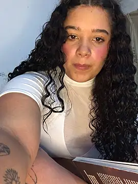 Julieta 333 online show from 17, 3, 2025