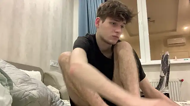 Snapshot of cutie_guys chatting on 5, 12, 2024 cutie guys online show from 5, 12, 2024