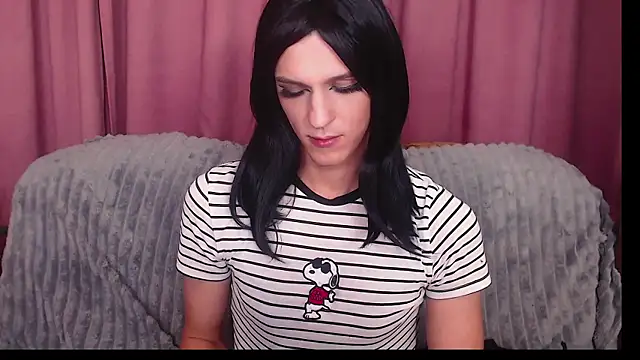 Snapshot of _CRYSTAL_tgirl chatting on 5, 12, 2024 CRYSTAL tgirl online show from 5, 12, 2024