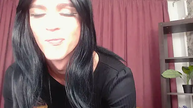 Snapshot of _CRYSTAL_tgirl chatting on 6, 12, 2024 CRYSTAL tgirl online show from 6, 12, 2024