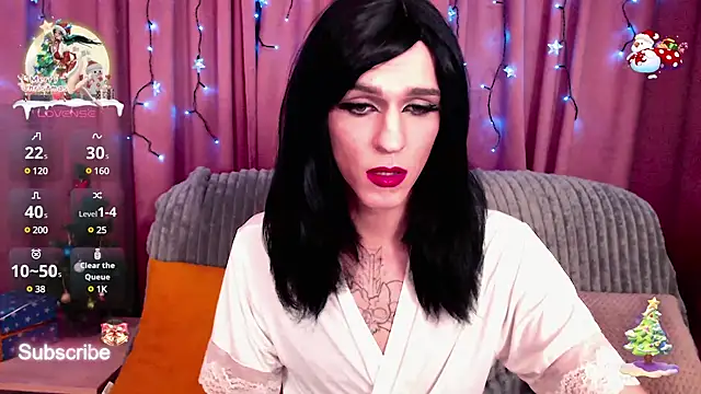 Snapshot of _CRYSTAL_tgirl chatting on 6, 1, 2025 CRYSTAL tgirl online show from 6, 1, 2025