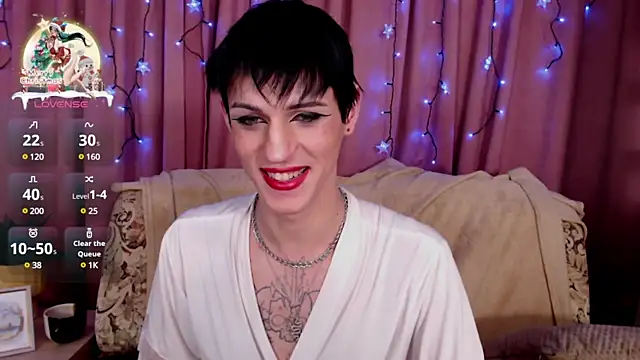 Snapshot of _CRYSTAL_tgirl chatting on 2, 2, 2025 CRYSTAL tgirl online show from 2, 2, 2025