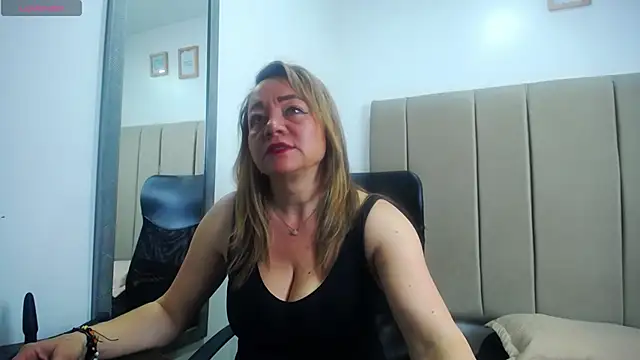 Lupiita223 online show from 17, 3, 2025