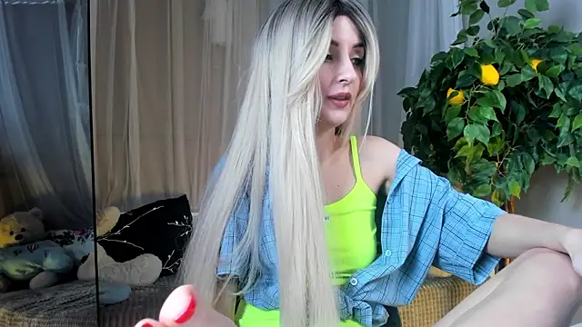 Snapshot of Katty_Lights chatting on 27, 1, 2025 Katty Lights online show from 27, 1, 2025