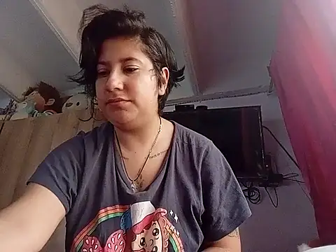 Lia mar moon online show from 10, 7, 2026