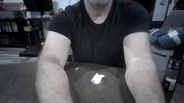 Snapshot of LARawAlways2 chatting on 24, 10, 2025 LARawAlways2 online show from 24, 10, 2025