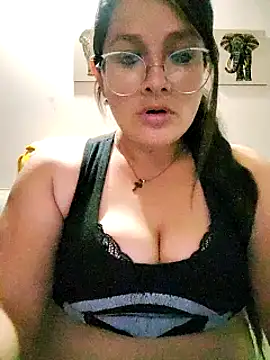 Neve Collins online show from 9, 1, 2025