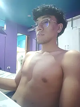 Snapshot of Fabpingon chatting on 25, 10, 2025 Fabpingon online show from 25, 10, 2025