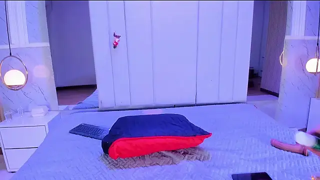 Parismorelli1 online show from 22, 12, 2025