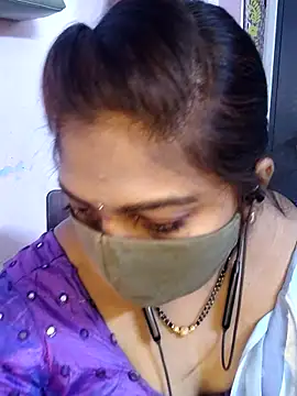 RomeoJuliet345 online show from 4, 4, 2026