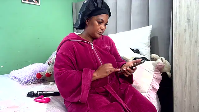 Snapshot of SexyEbony37X chatting on 26, 5, 2026 SexyEbony37X online show from 26, 5, 2026