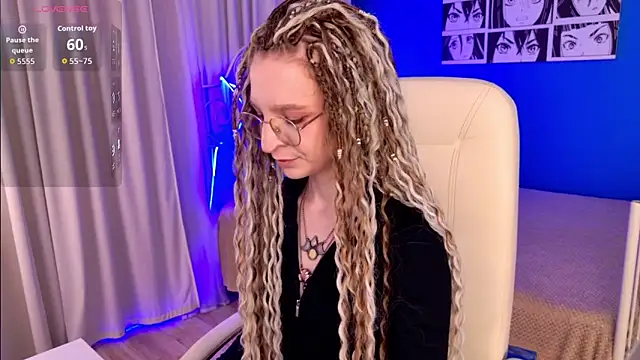 Snapshot of VioletShine chatting on 17, 6, 2026 VioletShine online show from 17, 6, 2026