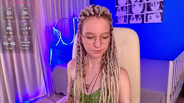 Snapshot of VioletShine chatting on 23, 7, 2026 VioletShine online show from 23, 7, 2026