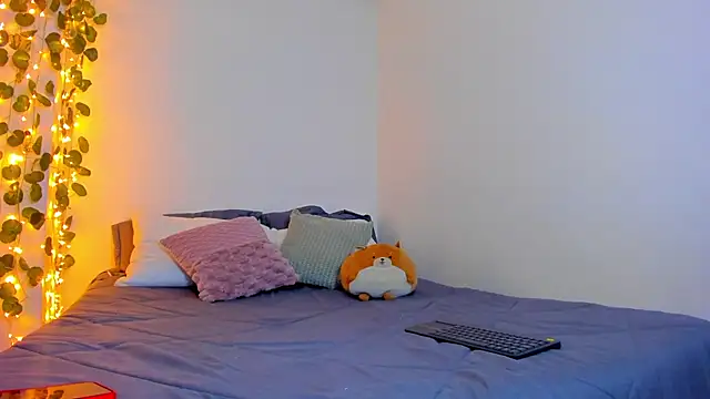 emillyhills online show from 31, 1, 2025