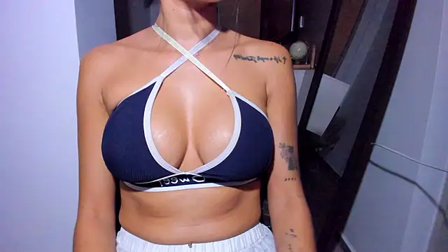 emillyhills online show from 17, 3, 2026