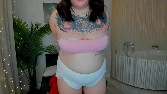 MoonLghte online show from 4, 3, 2025