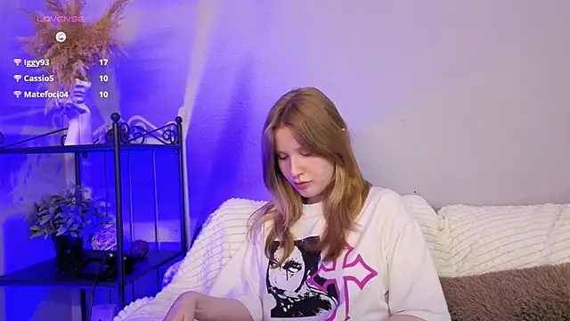 Snapshot of EvaStevs chatting on 10, 1, 2025 EvaStevs online show from 10, 1, 2025