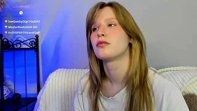 Snapshot of EvaStevs chatting on 11, 1, 2025 EvaStevs online show from 11, 1, 2025